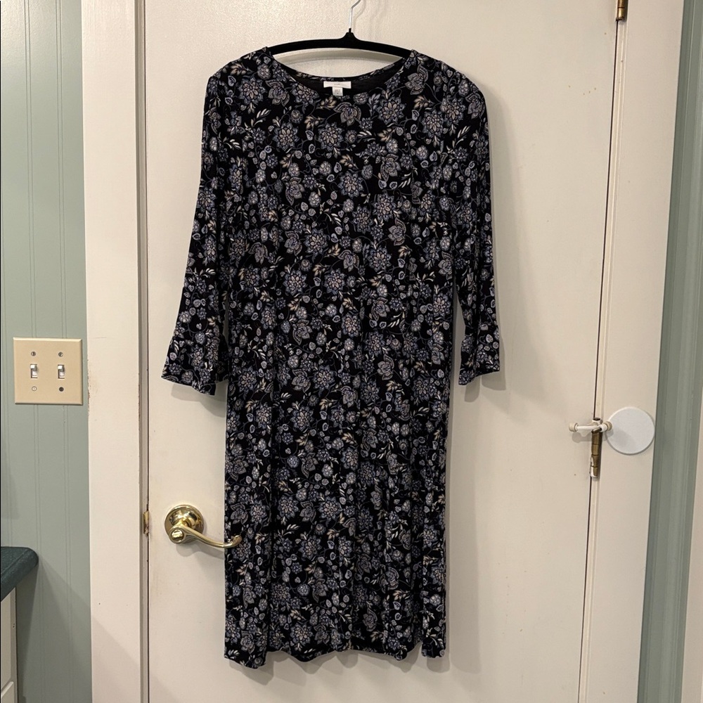 J. Jill Black, Blue, and White Floral 3/4 Length Sleeve Dress